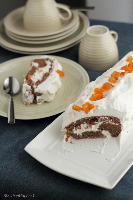 Skinny Orange Roll Cake with Walnuts – Ελαφρύ Ρολό Πορτοκαλιού με Καρύδια