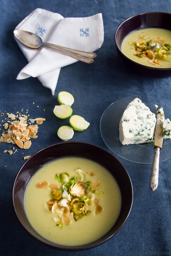 Brussels Sprouts Soup with Blue Cheese – Σούπα με Λαχανάκια Βρυξελλών και Μπλε Τυρί