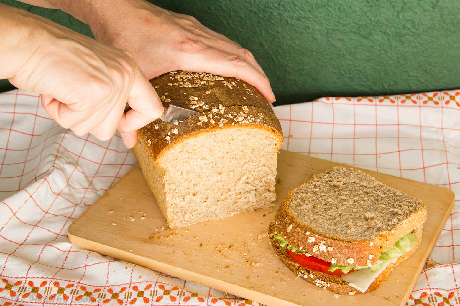 Σπιτικό Ψωμί Ολικής για Τοστ – Homemade Sandwich Bread with Spelt FLour