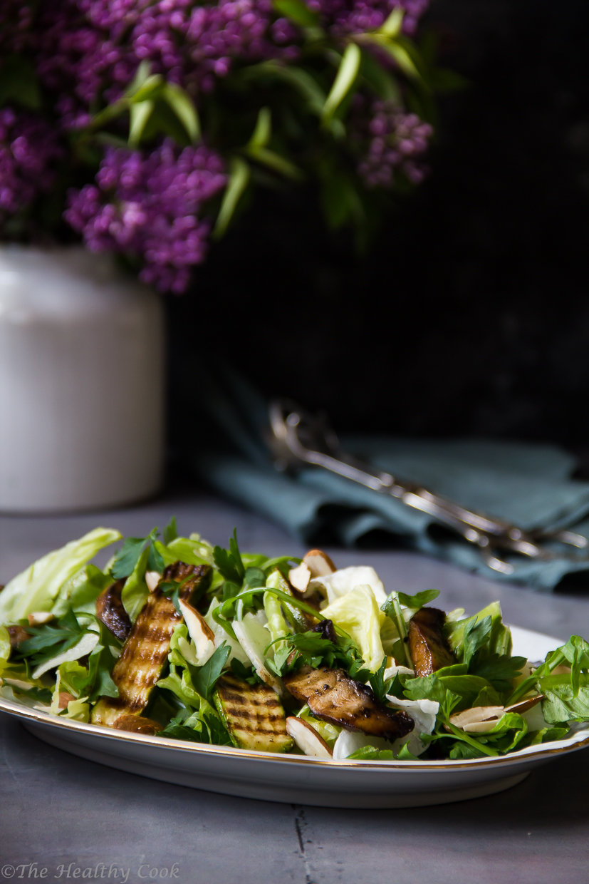 Υγιεινή και χορταστική σαλάτα, που μπορεί άνετα να σταθεί ως κυρίως γεύμα - A healthy and filling salad, that can be enjoyed as a main course