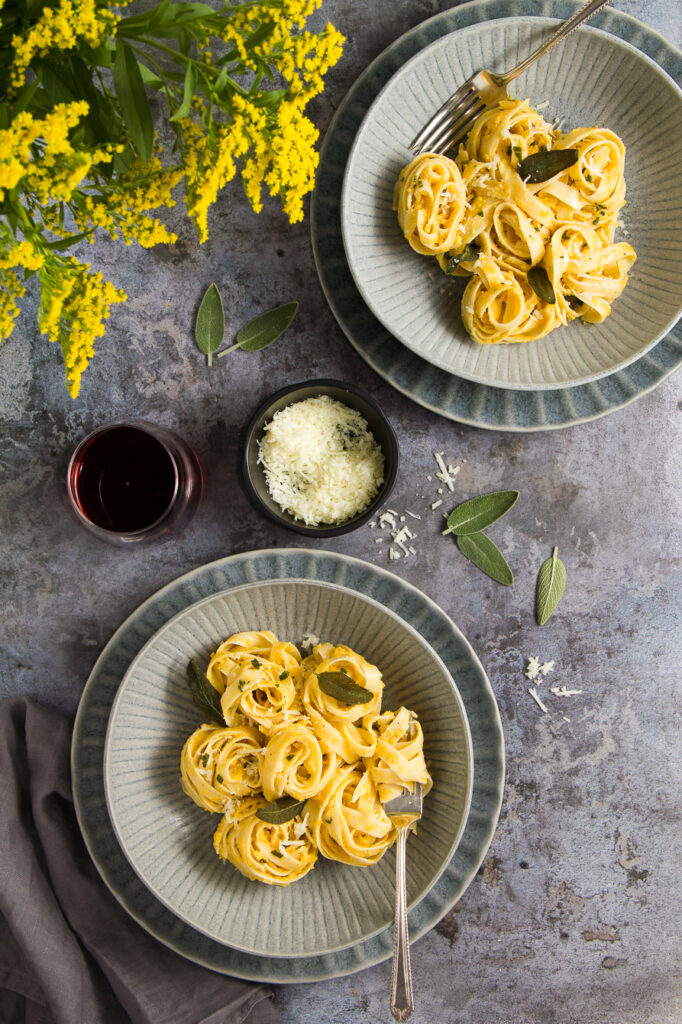 Ζυμαρικά με Κολοκύθα, Κεφίρ και Φασκόμηλο – Pumpkin, Sage & Kefir Pasta