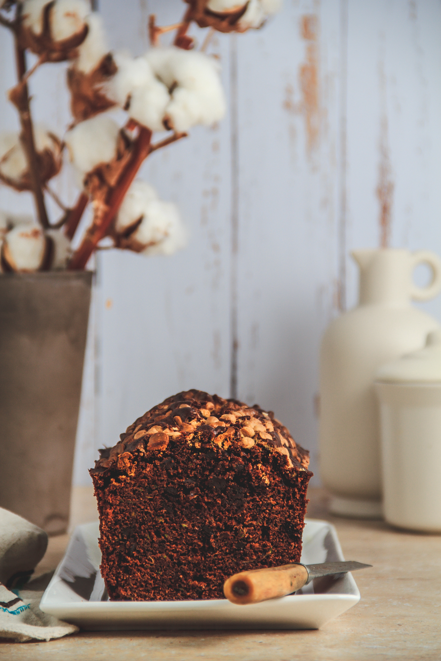 Double Chocolate Cake - Κέικ Διπλής Σοκολάτας, με υλικό έκπληξη